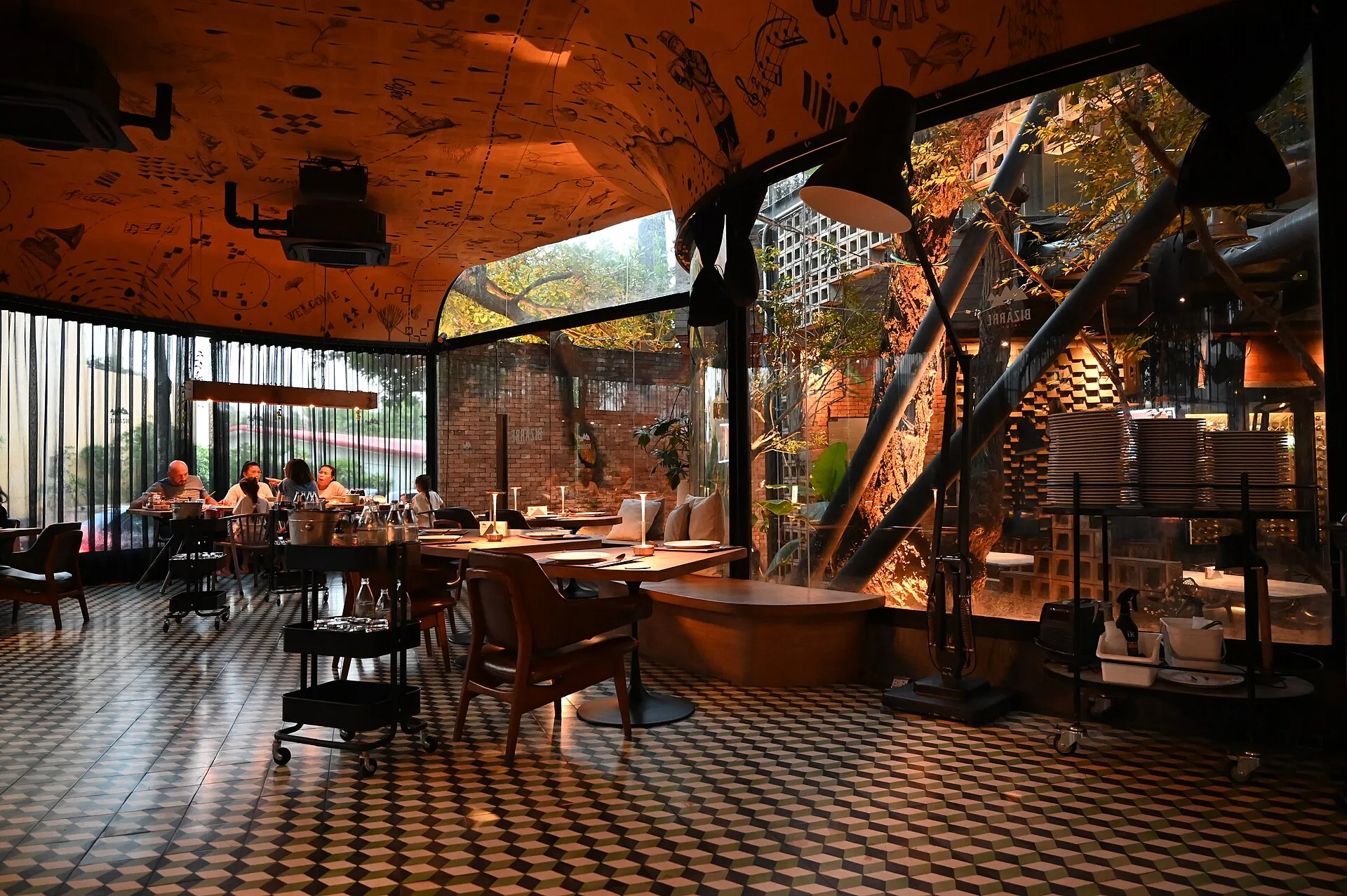 Courtyard café, additional view